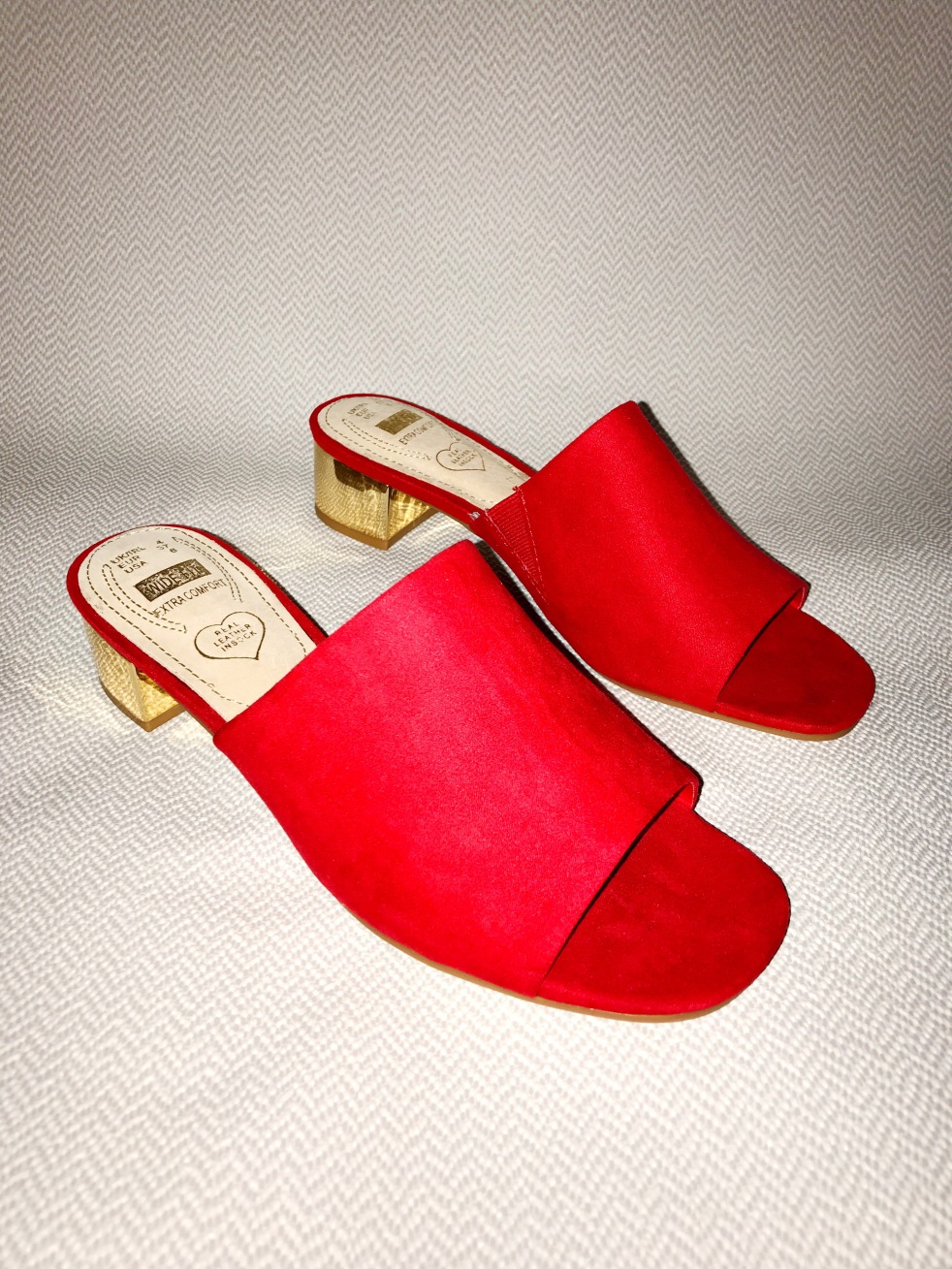 Red heel sliders